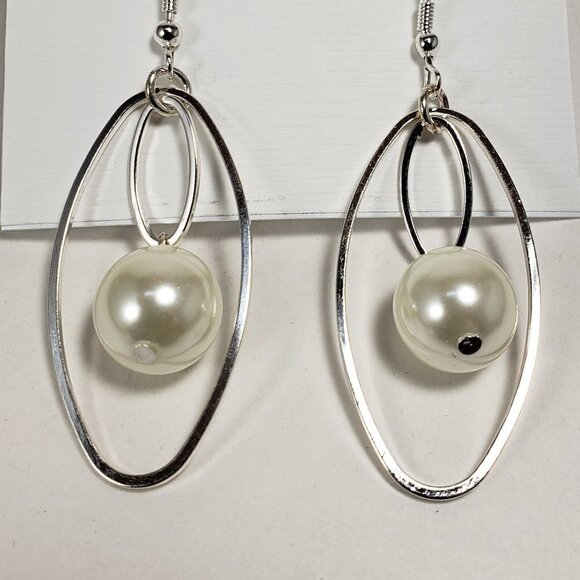 Women's Stylish Polished Silver tone Hoop, bead Design 2.5" drop dangle Earrings - Picture 4 of 6